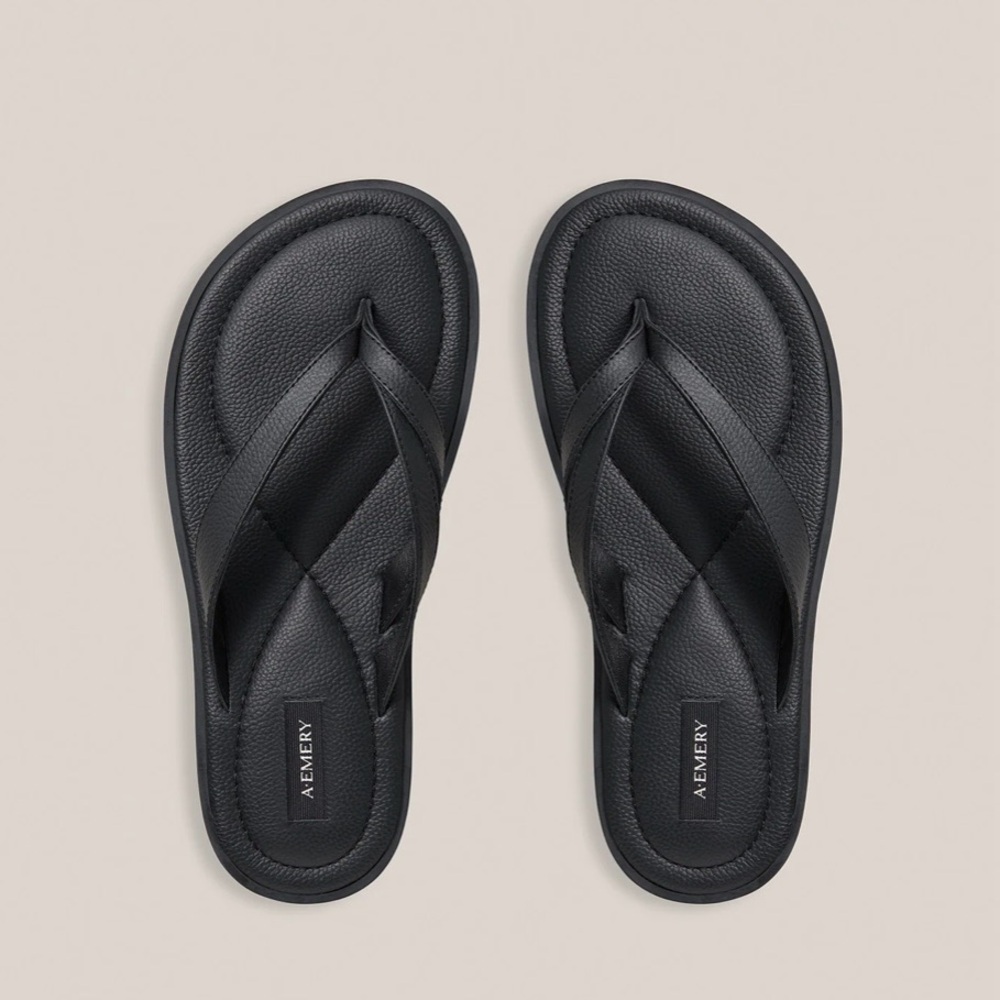 A. Emery Morgan Sandal black 38